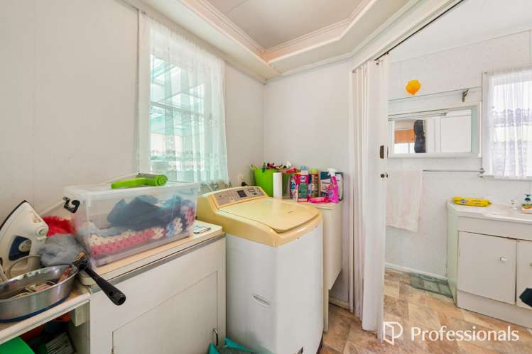 10 Miles Cres Wainuiomata_12