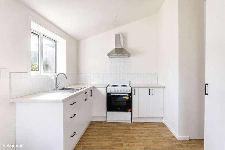 147 Devon Street West Hillcrest_20