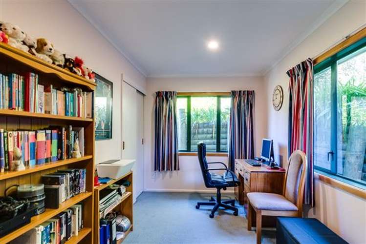 16 Awarua Crescent Havelock North_8