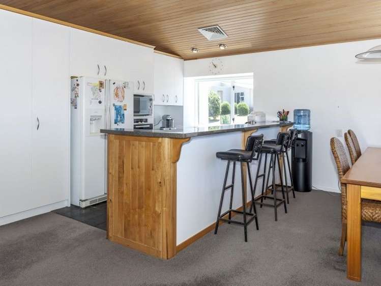 5 Braddock Grove Pauanui_16