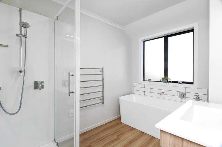 11 Aerodrome Road Burleigh_29