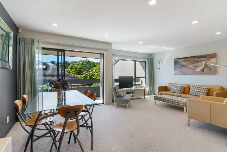 2/2 Tiwai Road Royal Oak_3