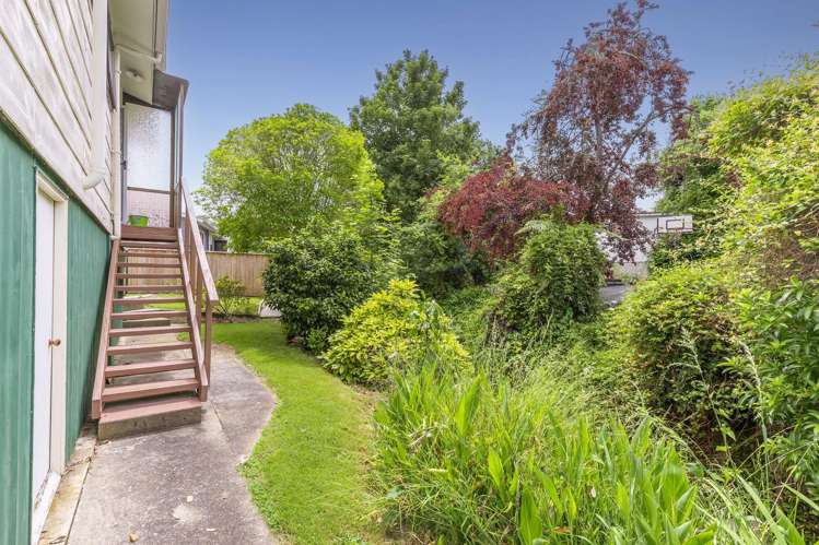 2/3 The Ridgeway Enner Glynn_5