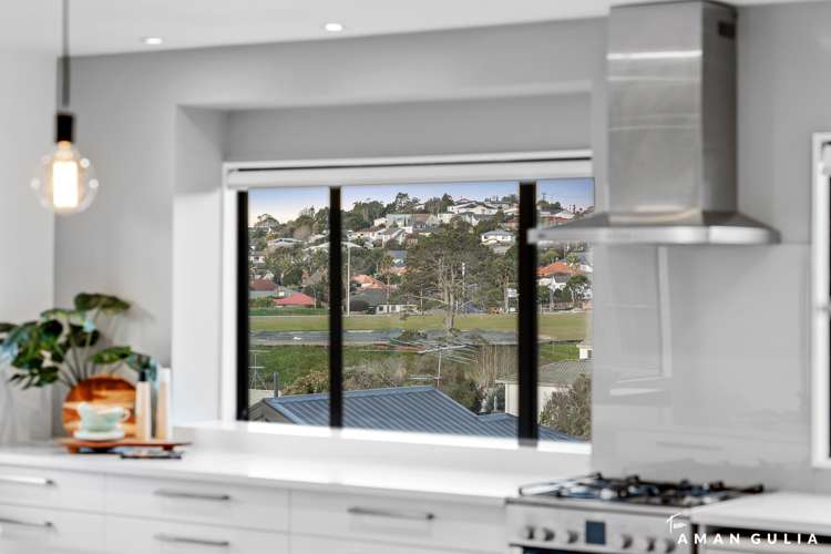 2/26 Unsworth Drive Unsworth Heights_5