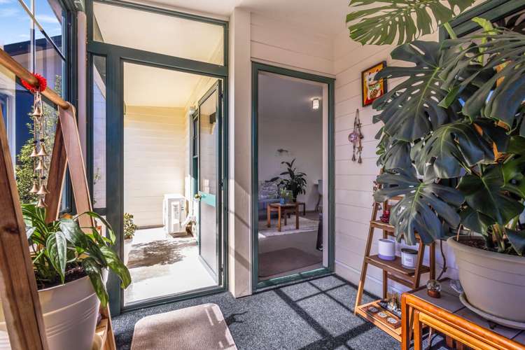 1/70 Whiteley Street_0