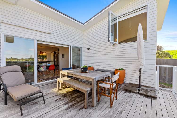 79 Hauraki Road Leigh_17