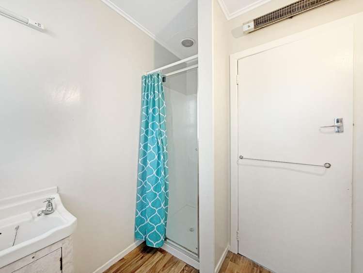 77C Carlton Avenue 1208_20