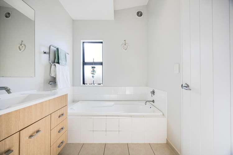 16/40 Scarlet Oak Drive Schnapper Rock_10