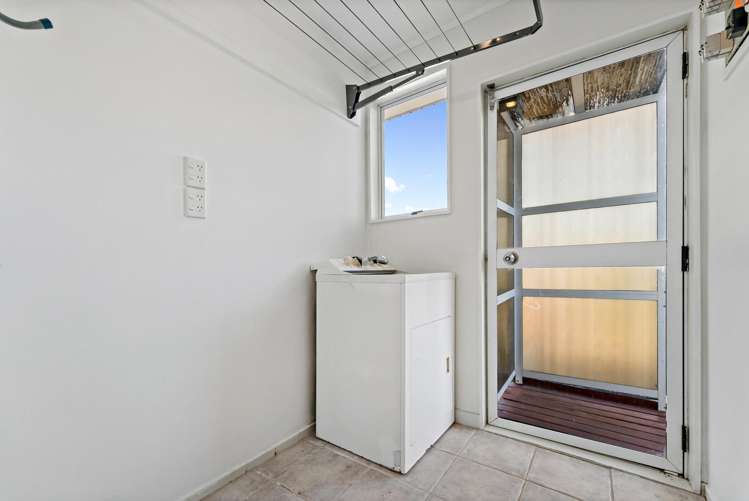 1/14 Chislehurst Street Henderson_10