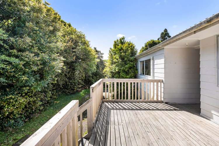 39 Onedin Place Titirangi_17