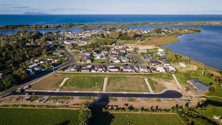 87 Athenree Road Athenree_2