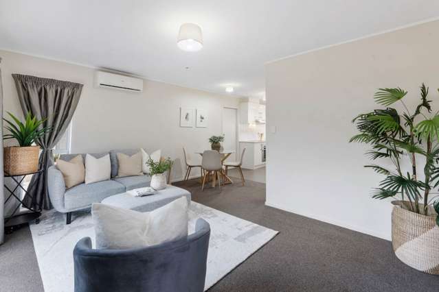 Unit 2/34 Ballater Place Highland Park_2