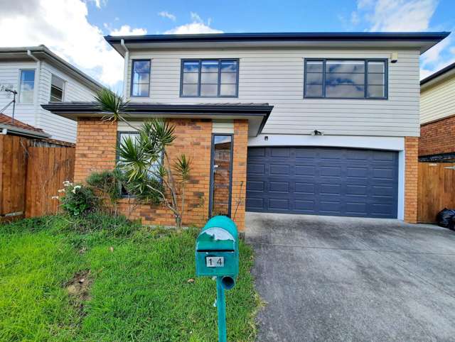 Standalone home in popular Flat Bush