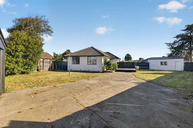 133 Marlow Road Aranui_18