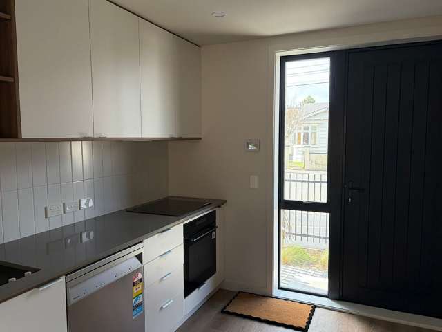 16/4 Campbell Street Karori_4
