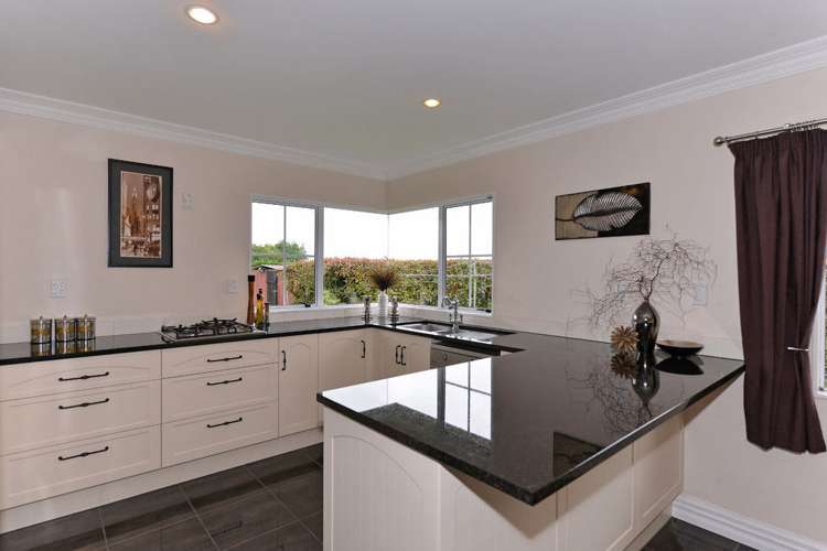 131 Teapot Valley Road Brightwater_14