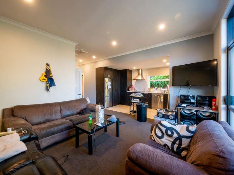 2 Taine Street North East Valley_4