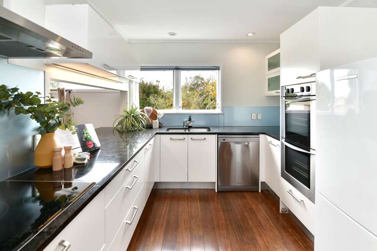 10 Castleton Street Birkdale_6