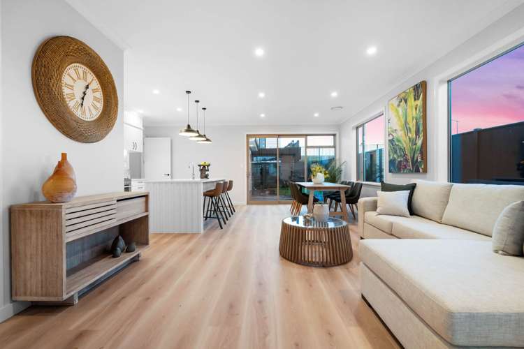 42 Tipu Crescent Wainui_5