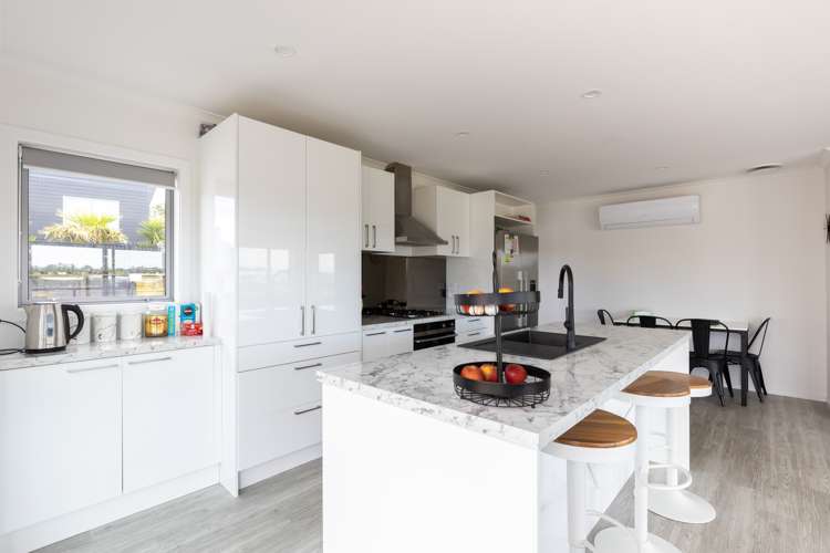 5b Hinz Lane Bell Block_8