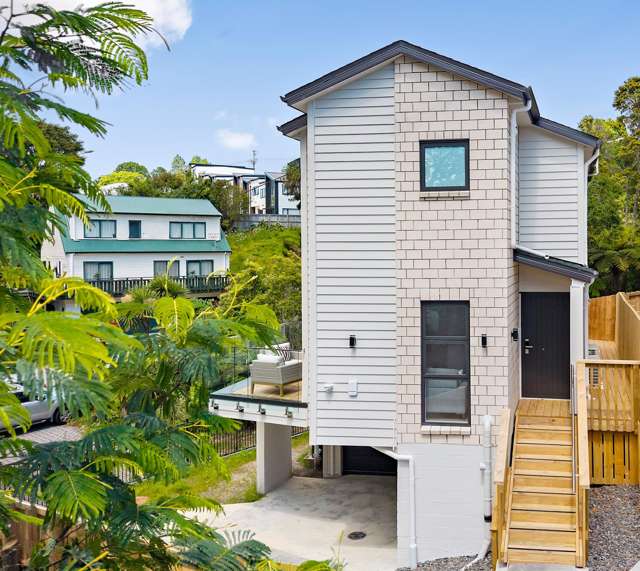 STANDALONE, FREEHOLD, MADE FOR FAMILY