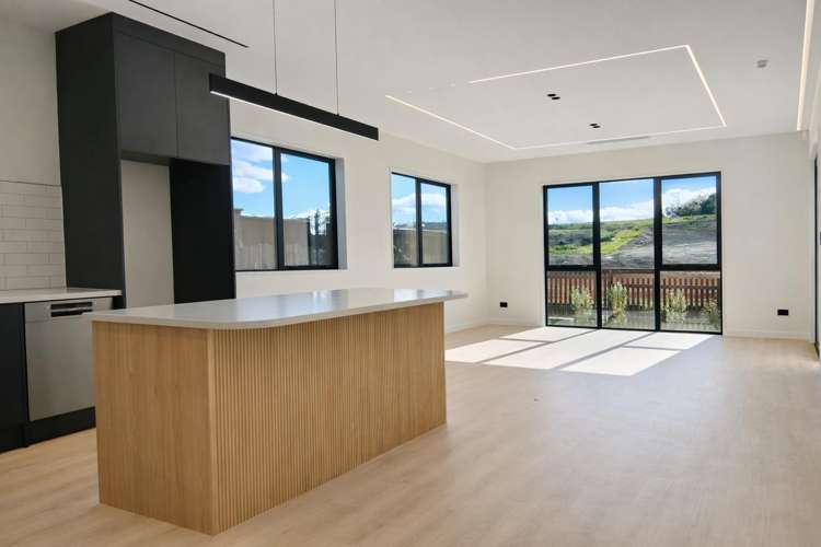 390 Te Taruna Drive_2