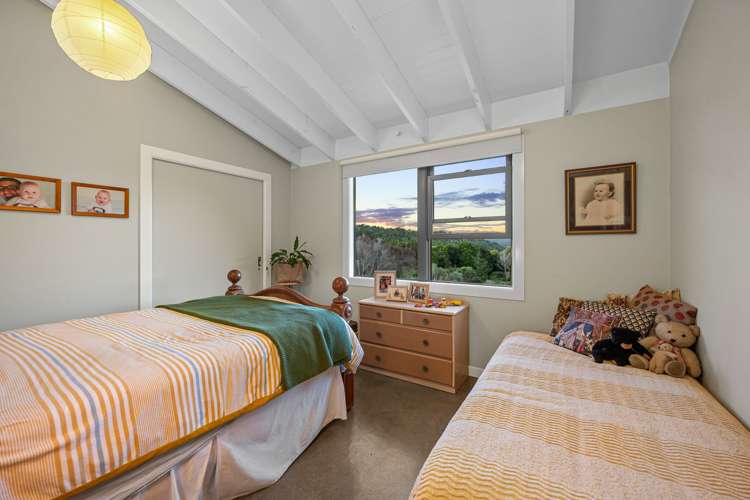 35 Lloyd Drive Wainui_17