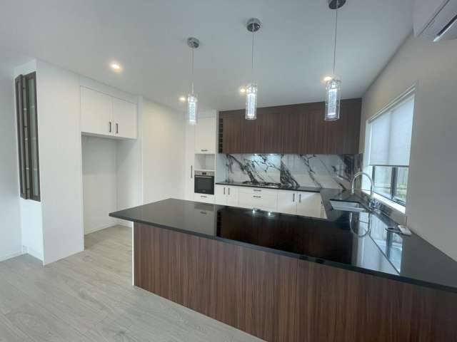 1b Waikaremoana Place Pakuranga Heights_3