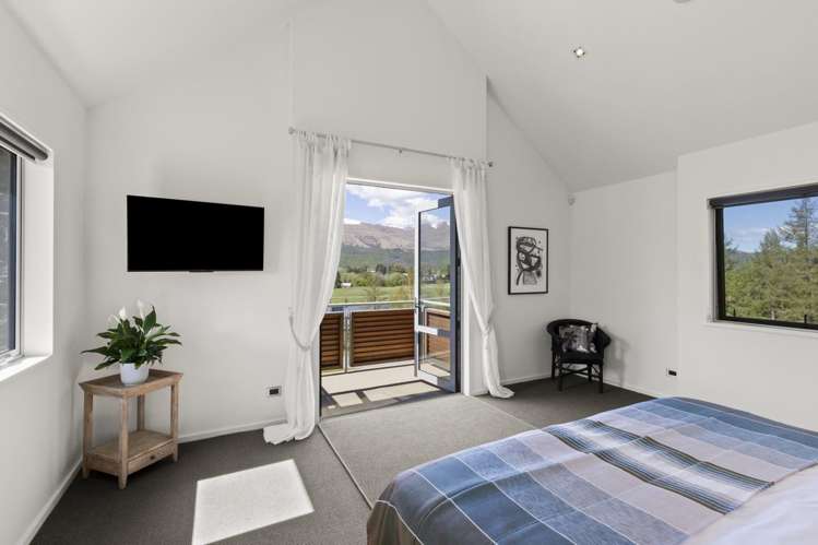 24 Ayrburn Ridge Arrowtown_13