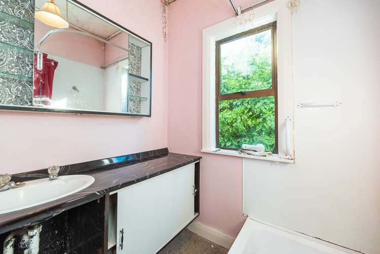 45 Wellington Road Paekakariki_17