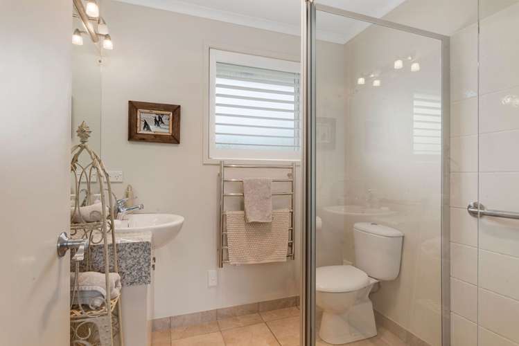 12 Courtney Lane Matakana_13