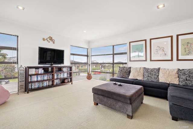 31 Constellation Avenue Beachlands_1