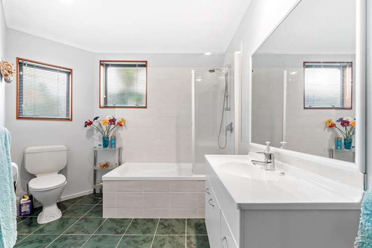 68 Palmgreen Court Stanmore Bay_14