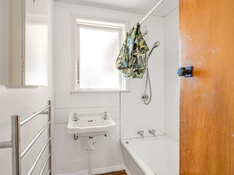 15 Kennard Crescent Karitane_17