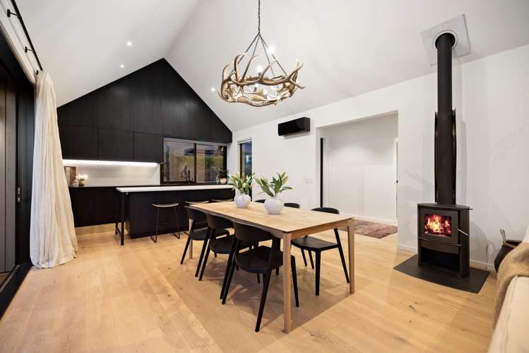 1 Wanderer Lane Jacks Point_31