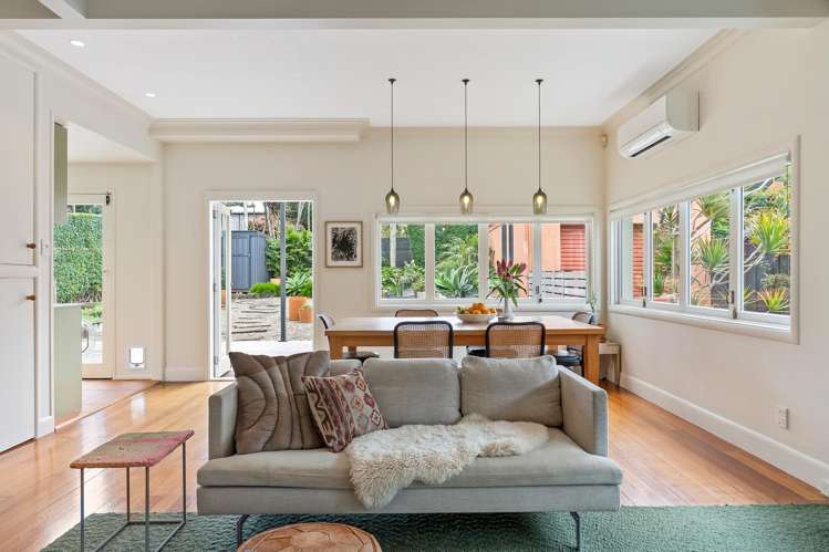 75 Owairaka Avenue Mount Albert_2