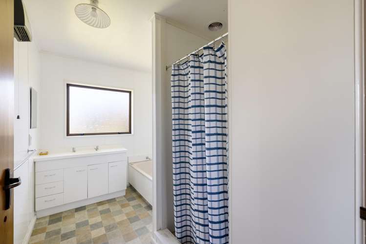 6 Bankview Place Amberley_12