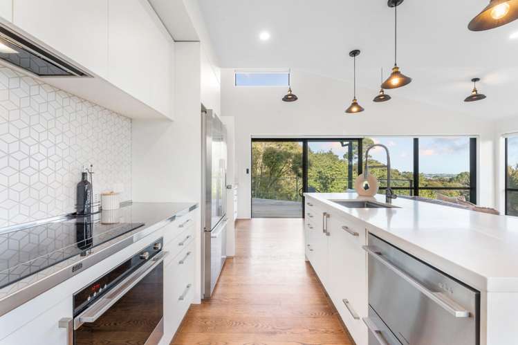 339 Ridge Road Paremoremo_6