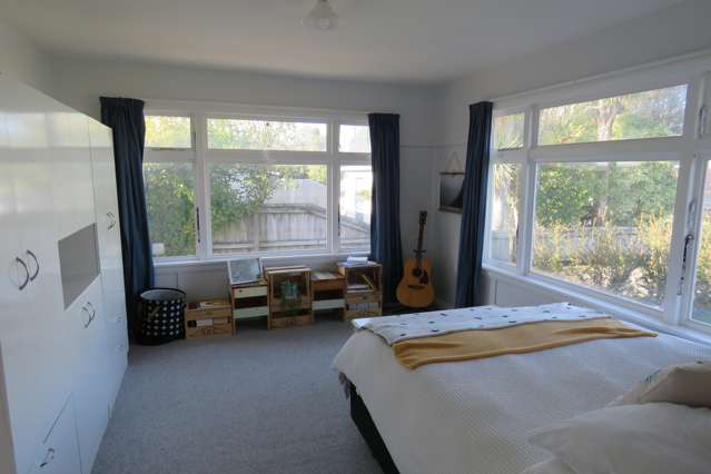 65 Coopers Road Dallington_4