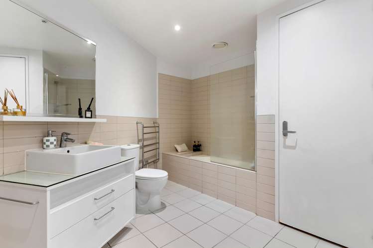 508/30 Beach Road Auckland Central_9