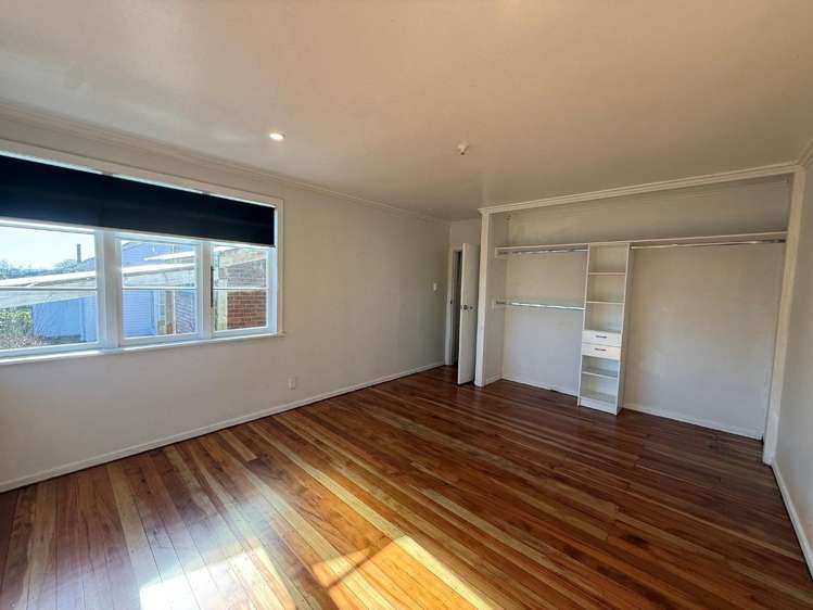 18 Renton Road Mount Albert_8