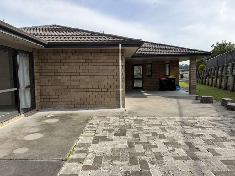 10 Caldera Crescent Pyes Pa_28