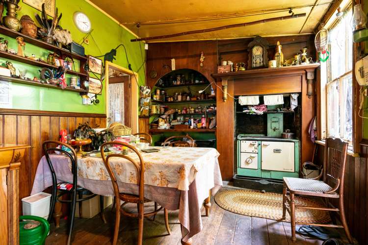 62 Reynoldstown Road Careys Bay_4