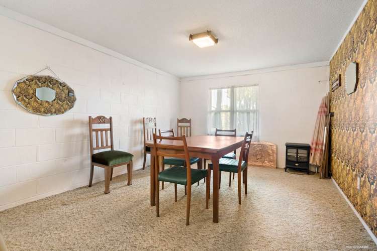 549 Beach Road Murrays Bay_21