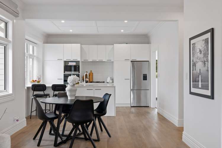 11 Miro Street Takaro_1