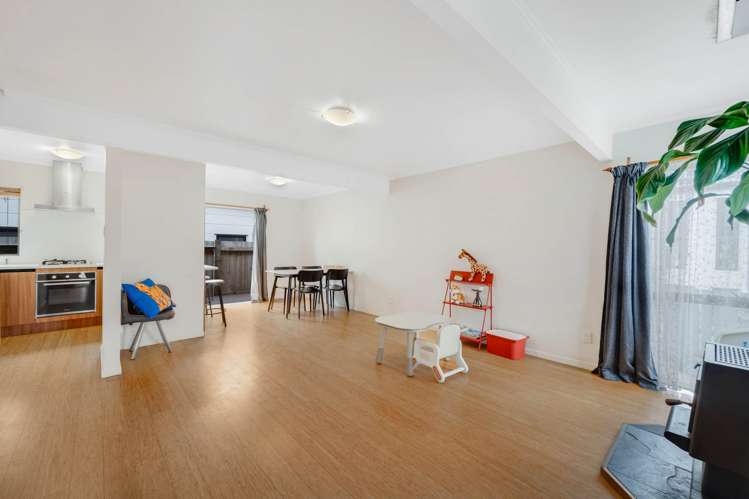 56 Fitzherbert Avenue West Harbour_6
