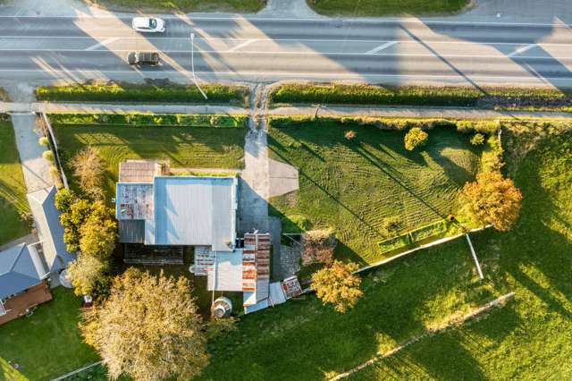 76 Main Road Makaraka_1