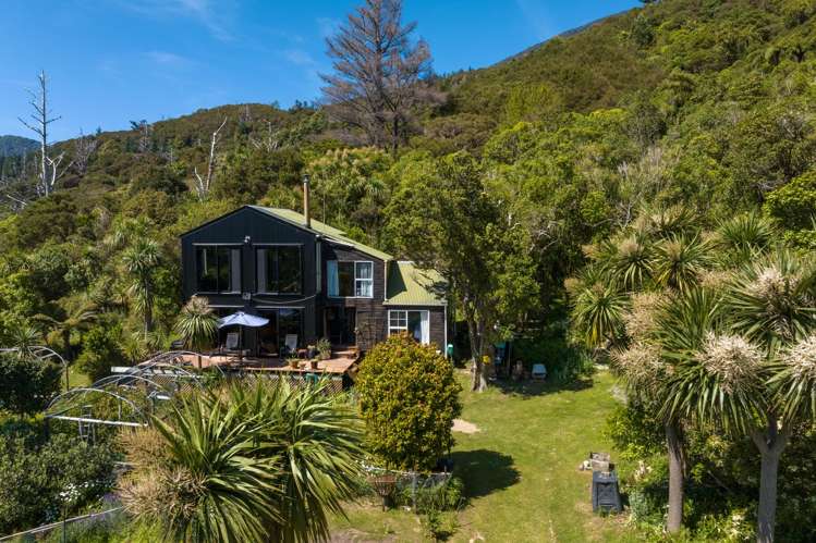 565 Anakoha Road Marlborough Sounds_24