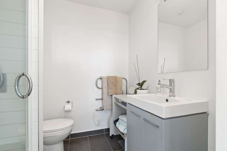 B406/525 East Coast Road Browns Bay_13