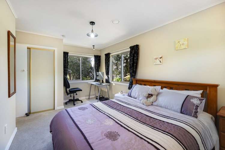 8 Newall Avenue Stoke_10